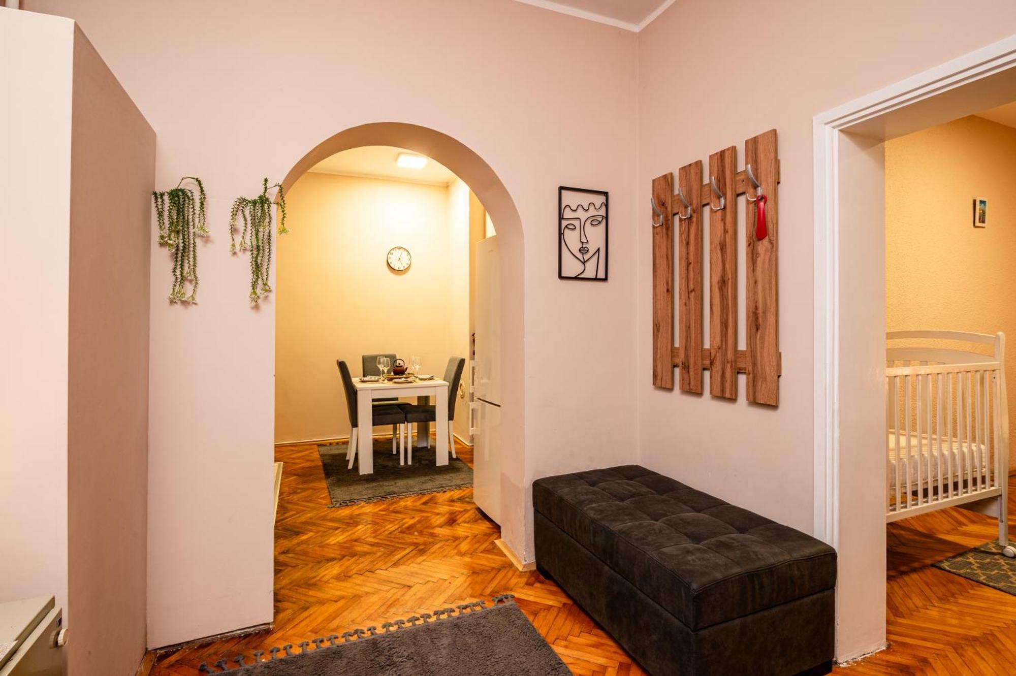 Cozy Apartment In City Center Belgrado Exterior foto